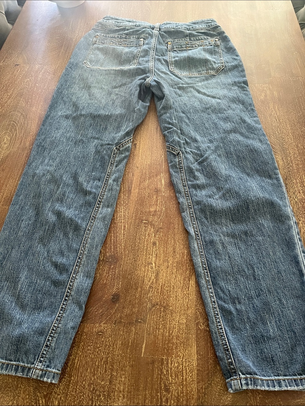 Pilcro Barrel Legged Jeans - Picture 2 of 6